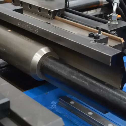 GB100 SNC Putken taivutin ytimellä