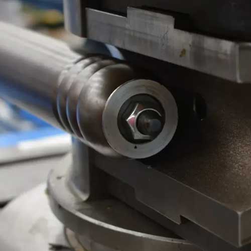 GB100 SNC Putken taivutin ytimellä